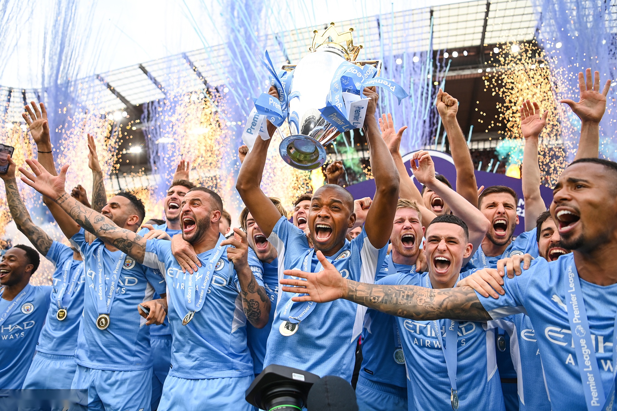 中展现出了 中展现出了